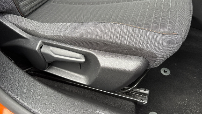 Peugeot 2008 1.2 PureTech Active Premium+ 5dr Petrol Estate